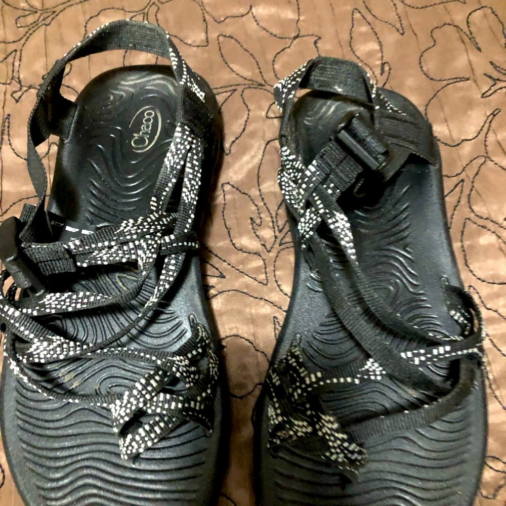 Women’s size 10 Chaco’s sandals. EUC